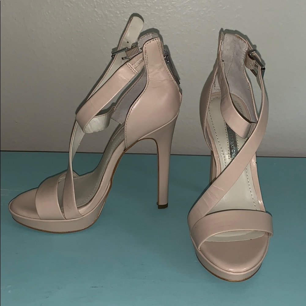 BCBG heels size 4.5